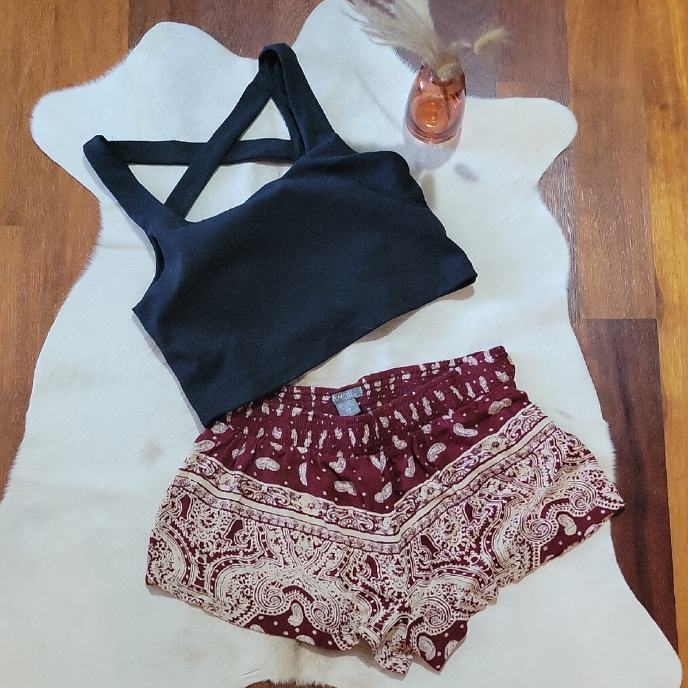 Angie Maroon & Cream Paisley Loose Shorts M